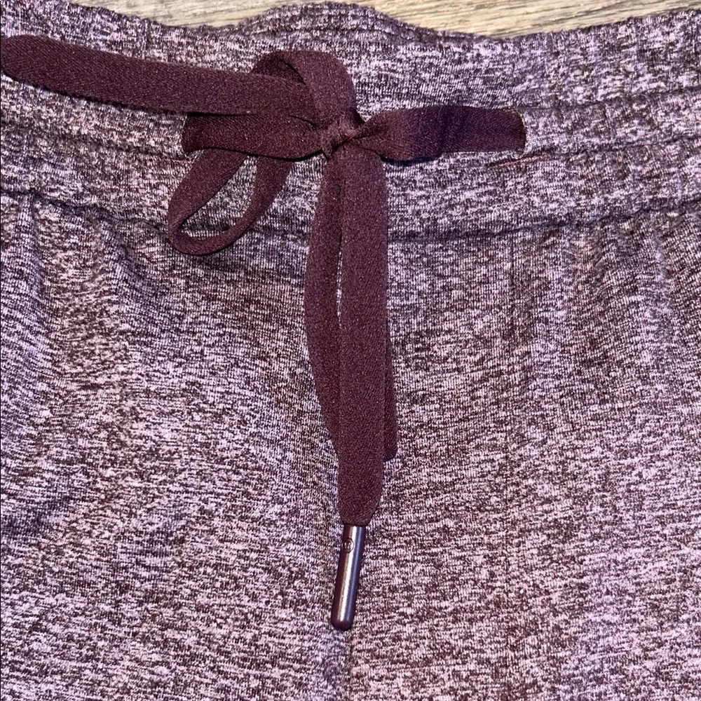 Lululemon Marled Plum Athletic Shorts Men’s Size M Drawstring Training Gym